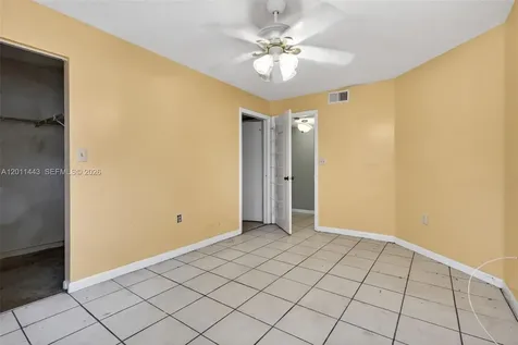 20731 NE 4th Place Miami FL 33179