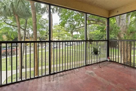 3083 N Oakland Forest Drive Oakland Park FL 33309