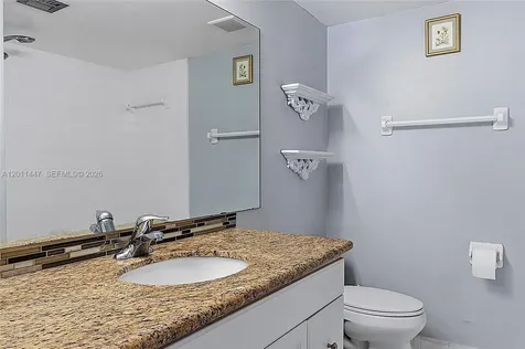 3083 N Oakland Forest Drive Oakland Park FL 33309