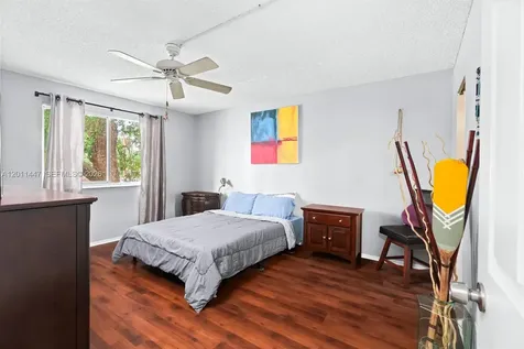 3083 N Oakland Forest Drive Oakland Park FL 33309