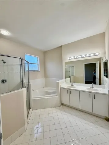 9261 SW 220th Terrace Cutler Bay FL 33190