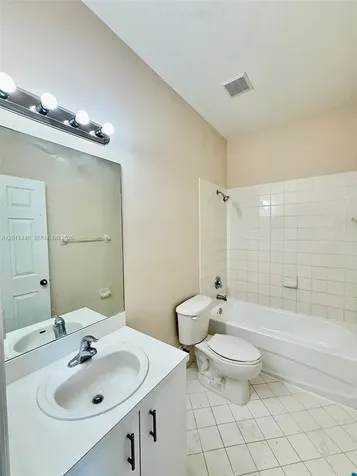 9261 SW 220th Terrace Cutler Bay FL 33190