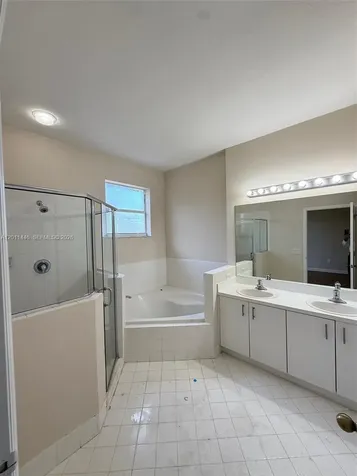 9261 SW 220th Terrace Cutler Bay FL 33190