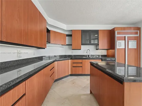 17555 Collins Avenue Sunny Isles Beach FL 33160