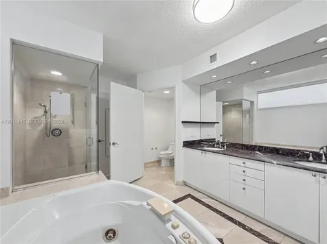 17555 Collins Avenue Sunny Isles Beach FL 33160
