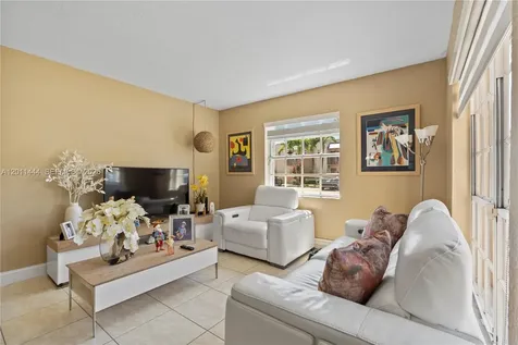 12035 SW 19th Terrace Miami FL 33175