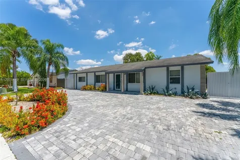 6605 SW 151st Court Miami FL 33193