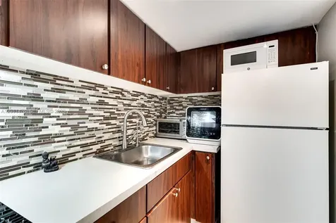 1200 West Avenue Miami Beach FL 33139