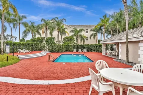 2841 N Oakland Forest Drive Oakland Park FL 33309
