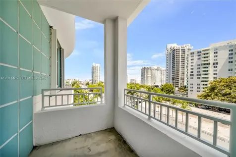 1 Century Lane Miami Beach FL 33139