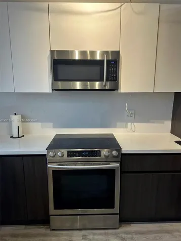 709 SW 79th Terrace North Lauderdale FL 33068