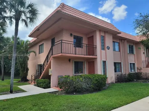 213 Lakeview Drive Weston FL 33326