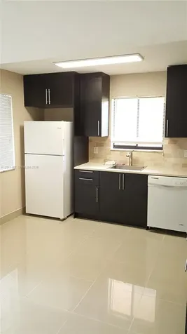 213 Lakeview Drive Weston FL 33326