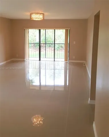 213 Lakeview Drive Weston FL 33326