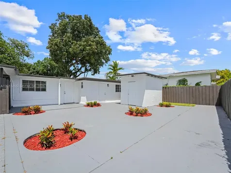 521 SW 64th Court Miami FL 33144