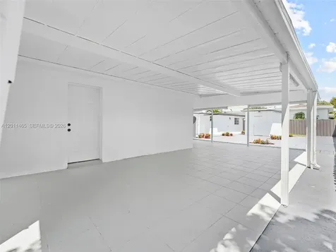 521 SW 64th Court Miami FL 33144