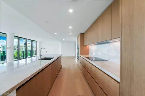 1177 Kane Concourse Bay Harbor Islands FL 33154
