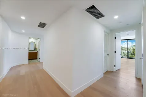 1177 Kane Concourse Bay Harbor Islands FL 33154