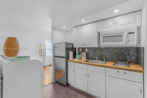 1555 Pennsylvania Avenue Miami Beach FL 33139