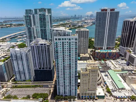133 NE 2nd Avenue Miami FL 33132
