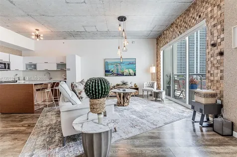 133 NE 2nd Avenue Miami FL 33132