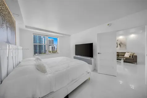 1985 S Ocean Drive Hallandale Beach FL 33009
