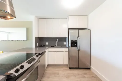 100 Bayview Drive Sunny Isles Beach FL 33160