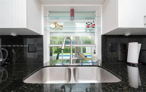 810 S Rainbow Drive Hollywood FL 33021