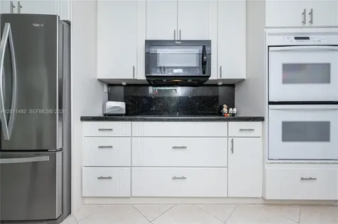 810 S Rainbow Drive Hollywood FL 33021