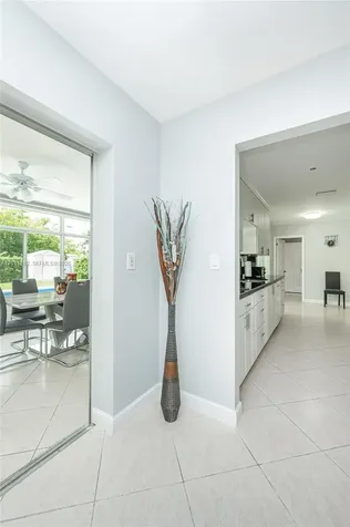 810 S Rainbow Drive Hollywood FL 33021