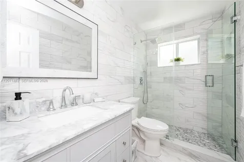 810 S Rainbow Drive Hollywood FL 33021