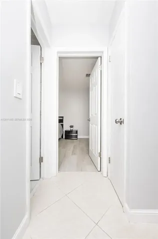 810 S Rainbow Drive Hollywood FL 33021