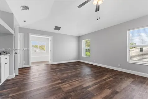 1019 N Egret Circle N Jupiter FL 33458