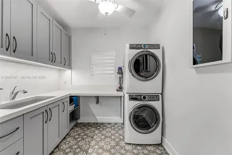 4901 Hammock Park Drive Coral Gables FL 33156