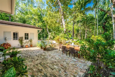 4901 Hammock Park Drive Coral Gables FL 33156