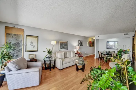 1201 S Ocean Drive Hollywood FL 33019