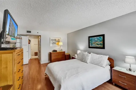 1201 S Ocean Drive Hollywood FL 33019