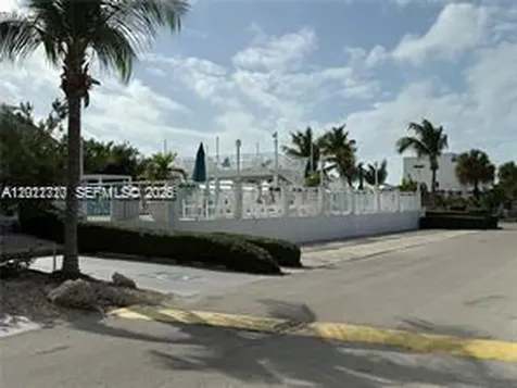 325 Calusa Street Key Largo FL 33037