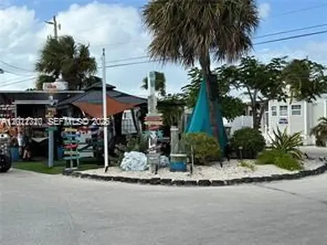 325 Calusa Street Key Largo FL 33037