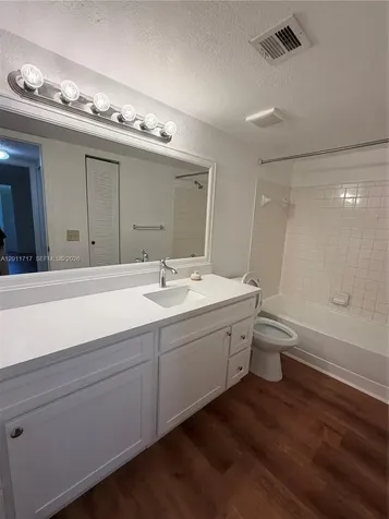 643 Vista Isles Drive Sunrise FL 33325