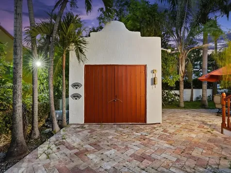 1137 Asturia Avenue Coral Gables FL 33134
