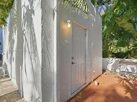 1137 Asturia Avenue Coral Gables FL 33134
