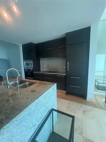 900 Biscayne Boulevard Miami FL 33132
