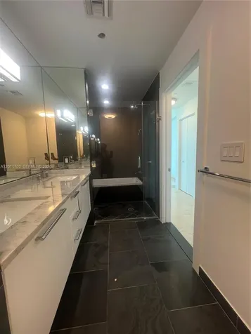 900 Biscayne Boulevard Miami FL 33132