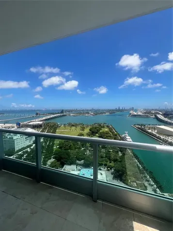 900 Biscayne Boulevard Miami FL 33132
