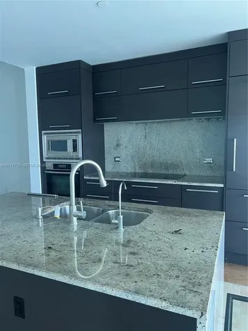 900 Biscayne Boulevard Miami FL 33132