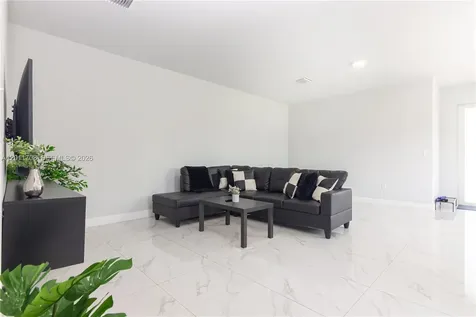 1968 NW 25th Avenue Miami FL 33125