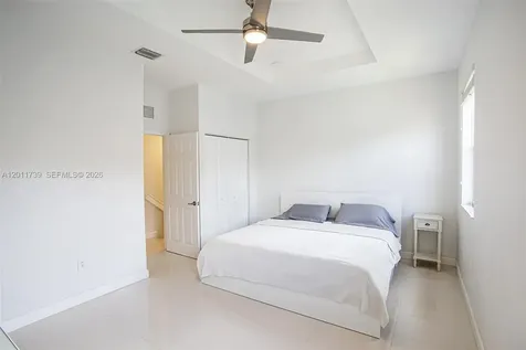 132 SE 28th Place Homestead FL 33033