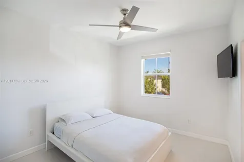 132 SE 28th Place Homestead FL 33033
