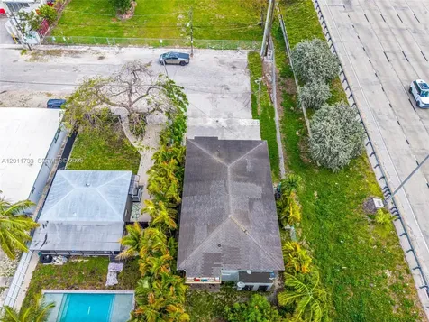 650 NW 28th Street Miami FL 33127